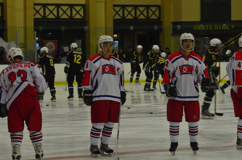 Illustration for article titled Photos: The North Korean Hockey Team